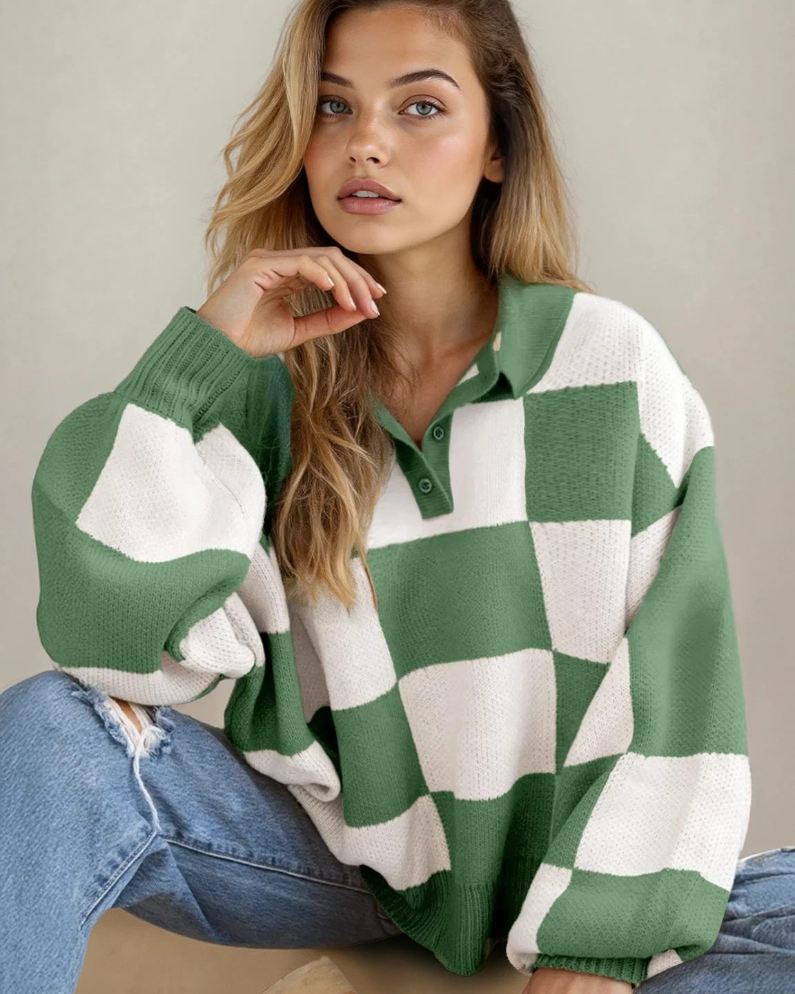V Neck Checkered Sweater - Green